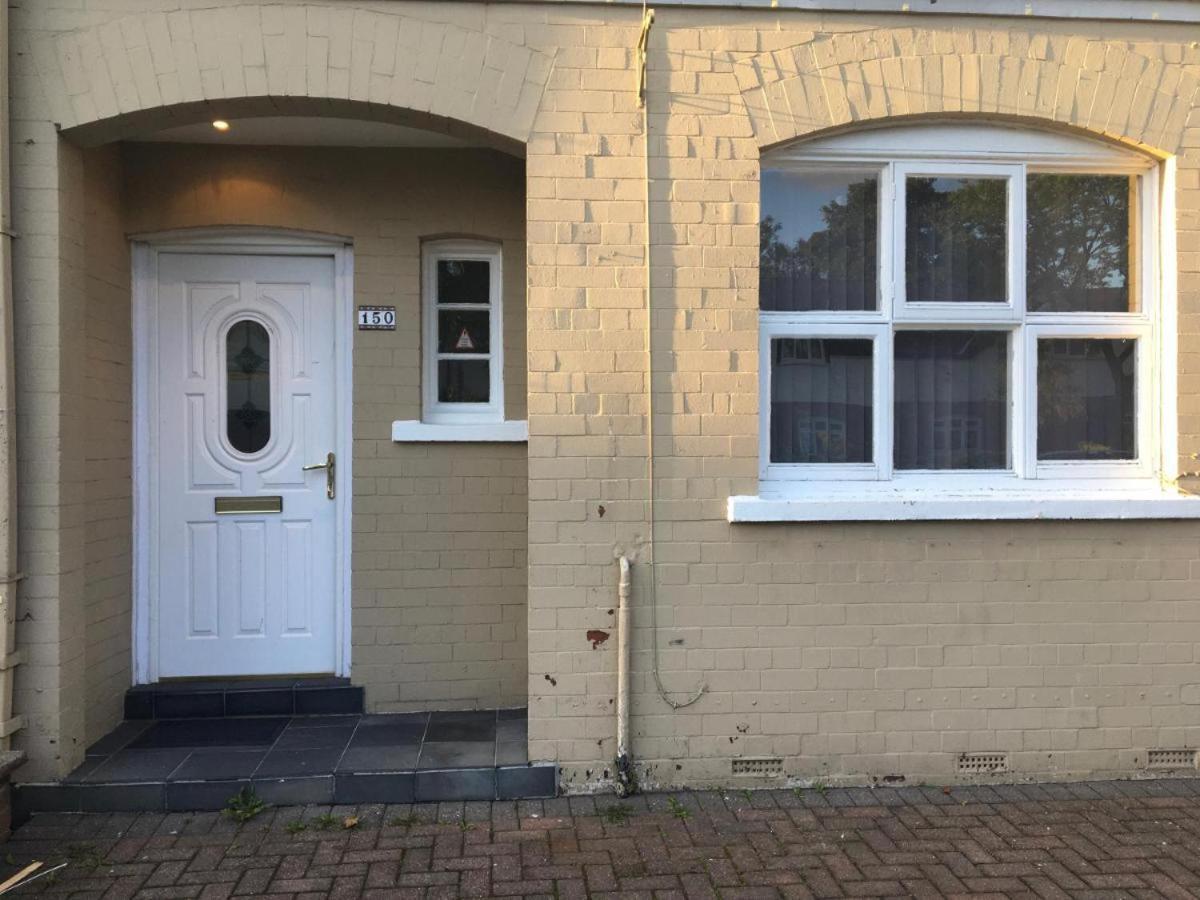 Four Columns Lodgings Apartment Manchester Exterior photo